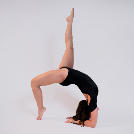 Magaly Ruvalcaba - Acrobacia kids, ballet kids, gimnasia rítmica kids y barre